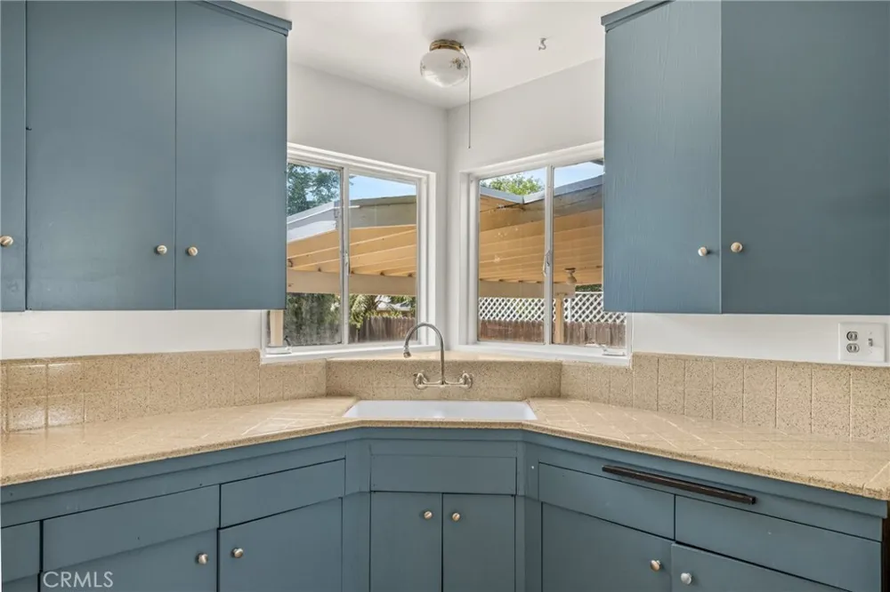 237 W Van Koevering Street Rialto, CA 92376