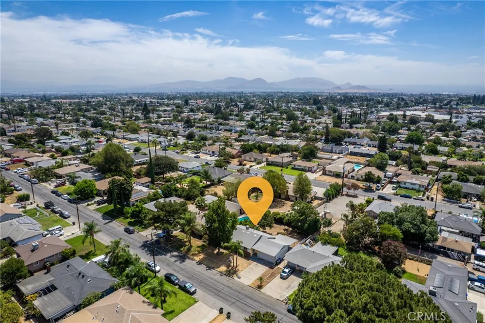 237 W Van Koevering Street Rialto, CA 92376
