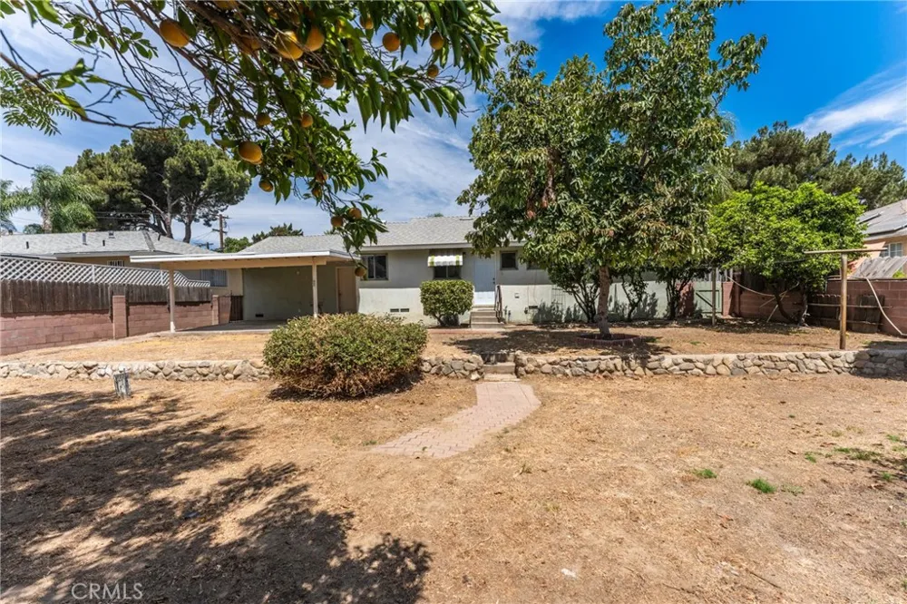 237 W Van Koevering Street Rialto, CA 92376
