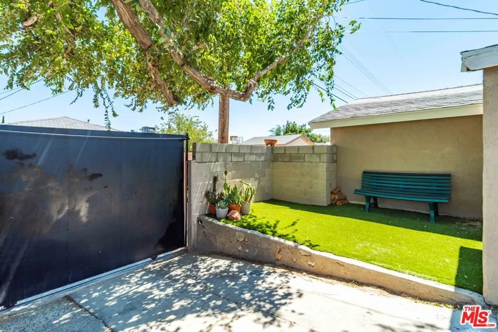 38538 30th Street Palmdale, CA 93550