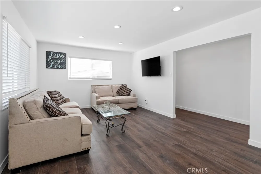 1213 E Virginia Way Barstow, CA 92311