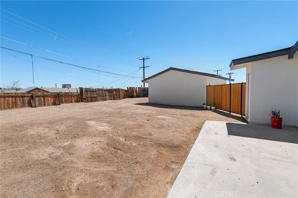 1213 E Virginia Way Barstow, CA 92311