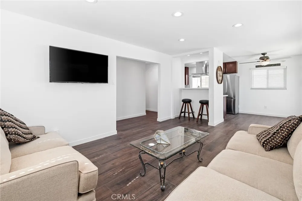 1213 E Virginia Way Barstow, CA 92311