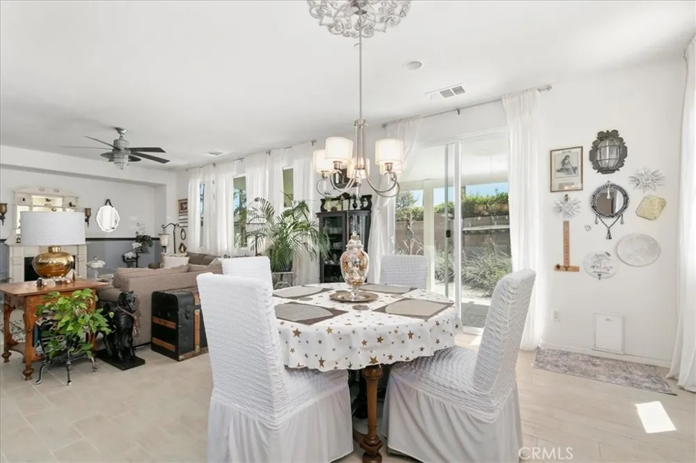 1463 Yarrow Beaumont, CA 92223