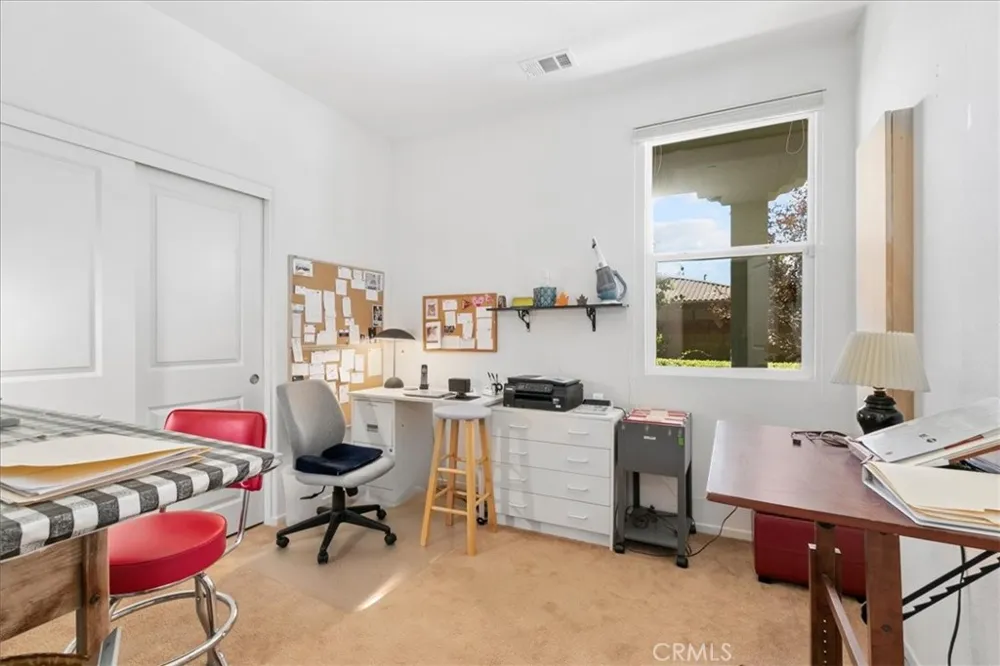 1463 Yarrow Beaumont, CA 92223
