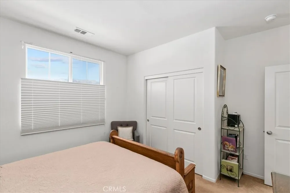 1463 Yarrow Beaumont, CA 92223