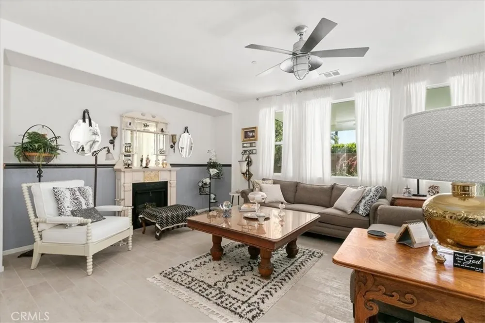 1463 Yarrow Beaumont, CA 92223