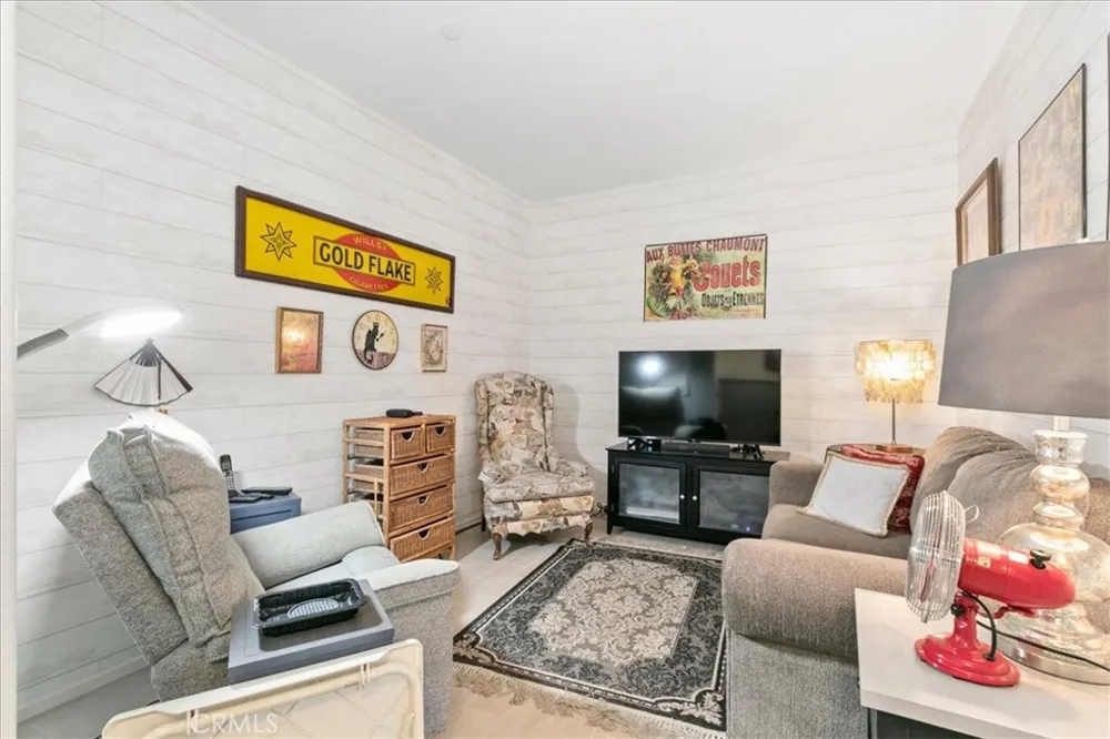 1463 Yarrow Beaumont, CA 92223
