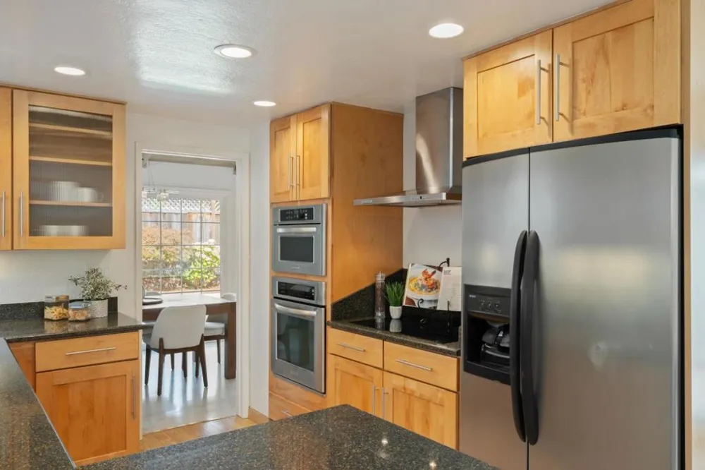 1073 Sargent Drive Sunnyvale, CA 94087