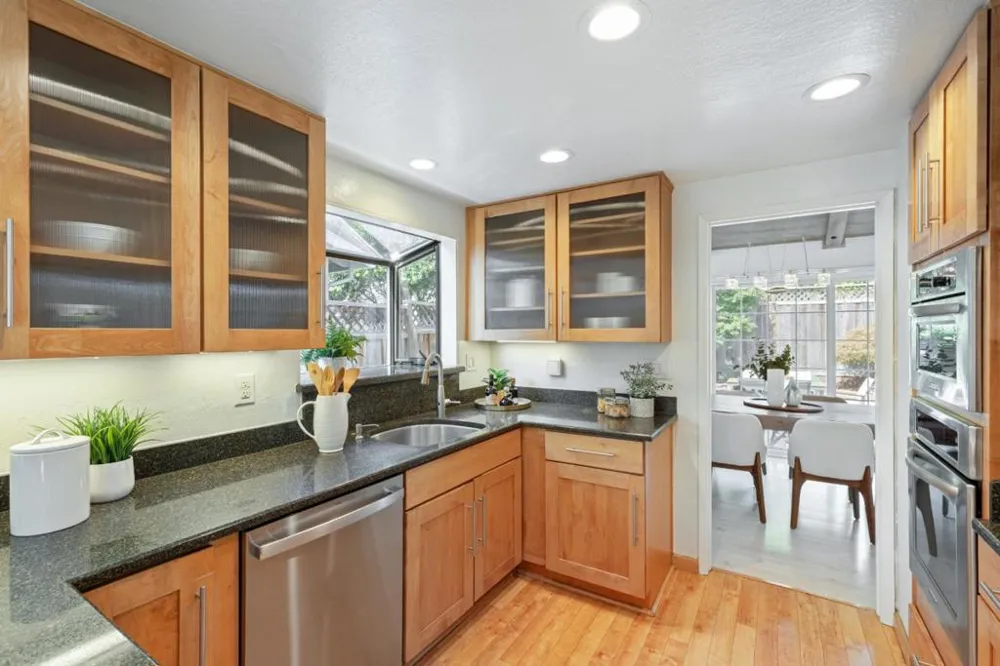 1073 Sargent Drive Sunnyvale, CA 94087