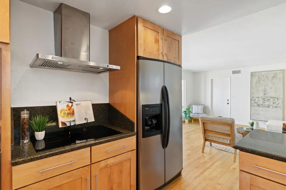 1073 Sargent Drive Sunnyvale, CA 94087