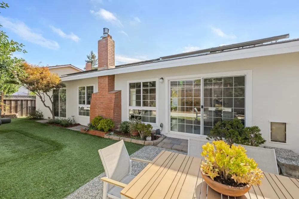 1073 Sargent Drive Sunnyvale, CA 94087