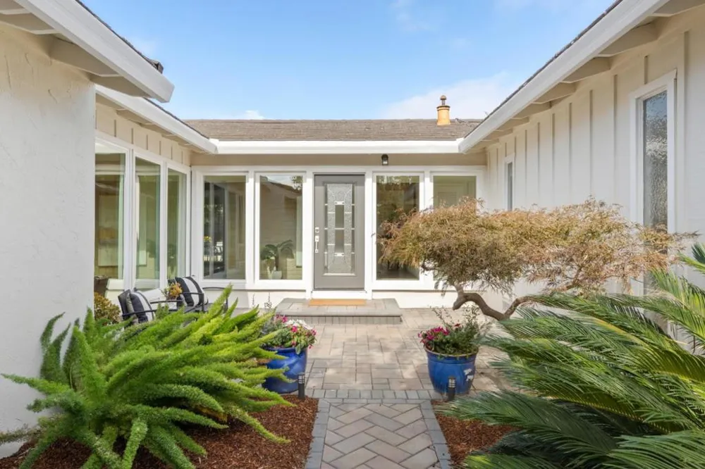 1073 Sargent Drive Sunnyvale, CA 94087