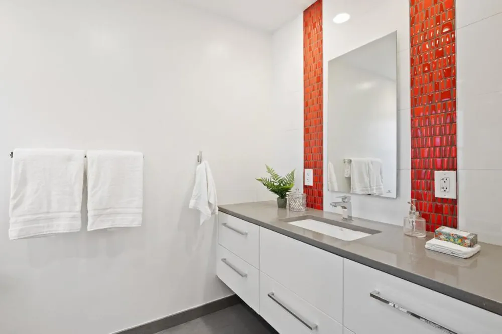 1073 Sargent Drive Sunnyvale, CA 94087