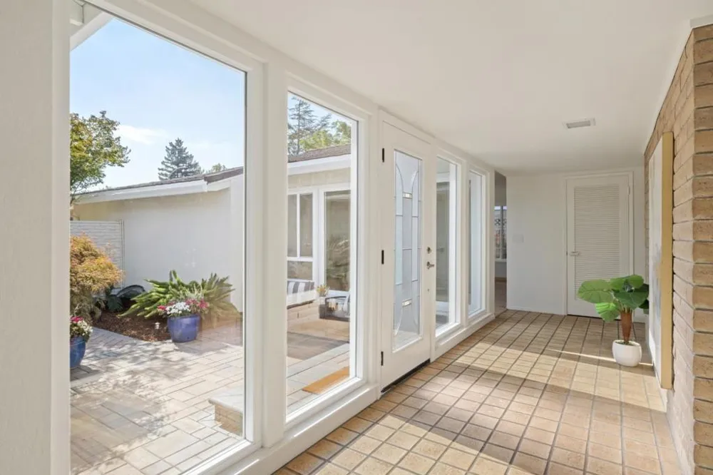 1073 Sargent Drive Sunnyvale, CA 94087