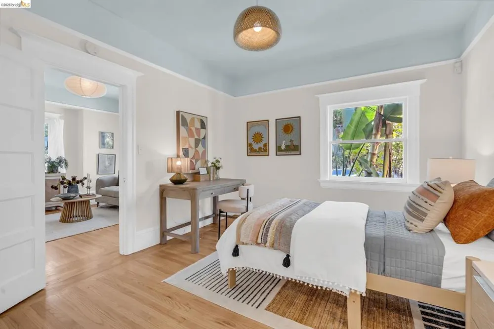 1710 Russell Berkeley, CA 94703