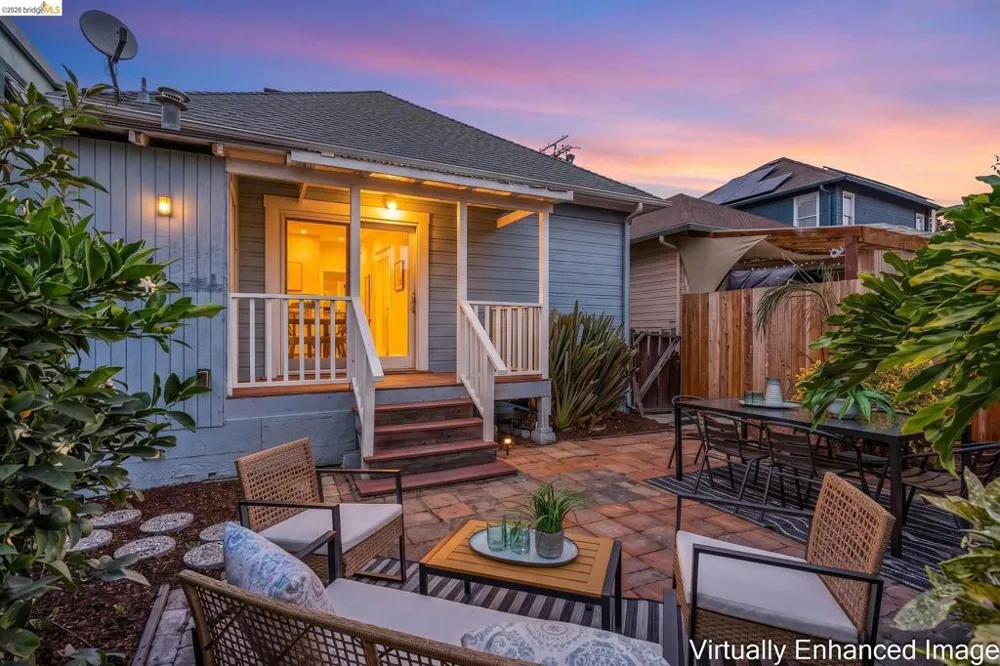 1710 Russell Berkeley, CA 94703