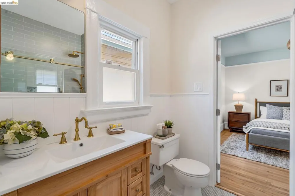 1710 Russell Berkeley, CA 94703