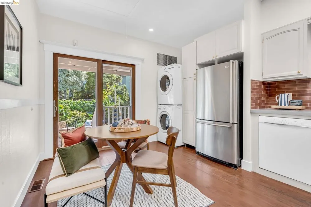 1710 Russell Berkeley, CA 94703