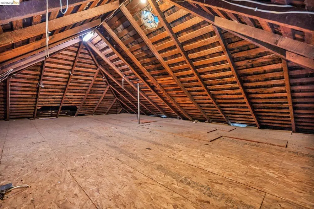 1710 Russell Berkeley, CA 94703
