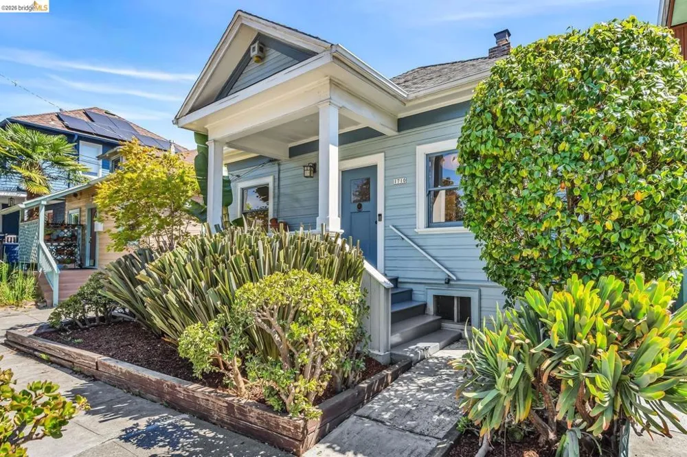 1710 Russell Berkeley, CA 94703