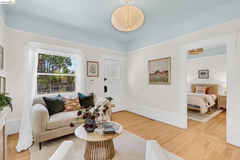 1710 Russell Berkeley, CA 94703