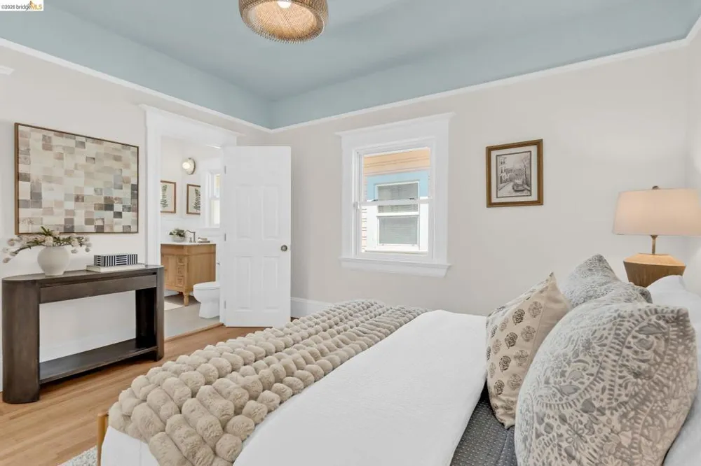 1710 Russell Berkeley, CA 94703