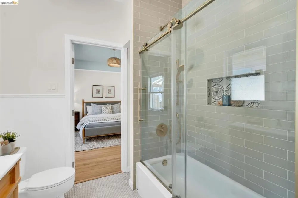 1710 Russell Berkeley, CA 94703