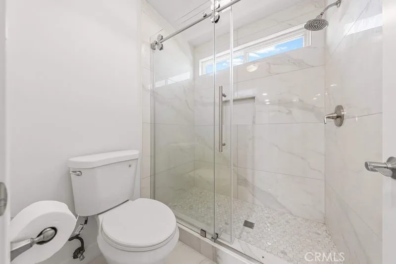 24 Whitecloud Irvine, CA 92614