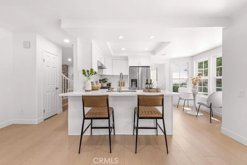 24 Whitecloud Irvine, CA 92614