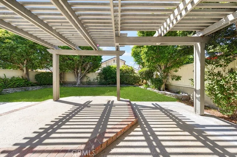 24 Whitecloud Irvine, CA 92614