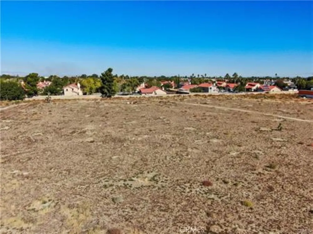47 vic avenue R11 Palmdale, CA 93553