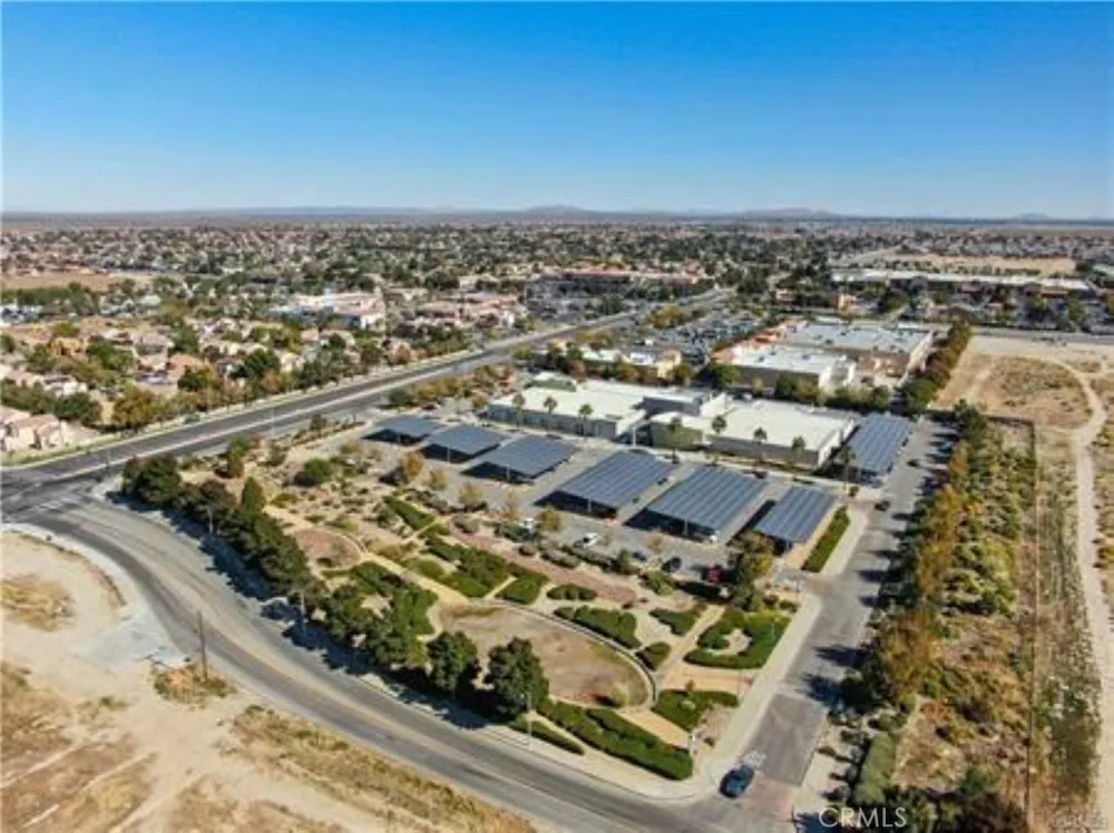 47 vic avenue R11 Palmdale, CA 93553