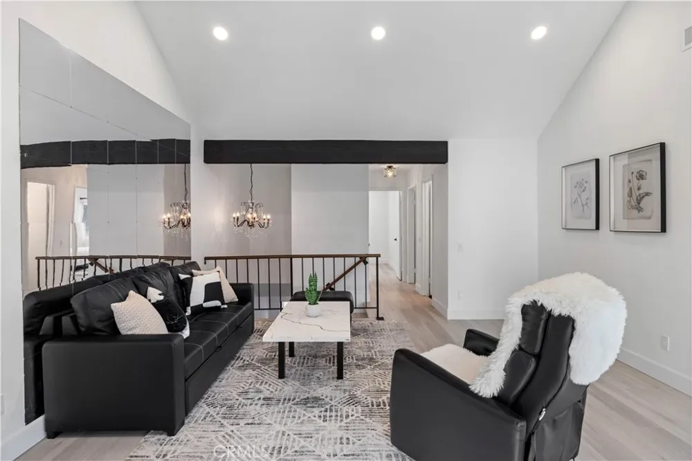 2231 Pacific #A1 Costa Mesa, CA 92627