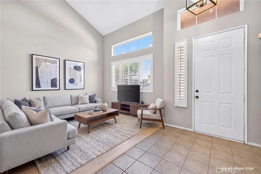 1340 Whispering Wind Corona, CA 92881
