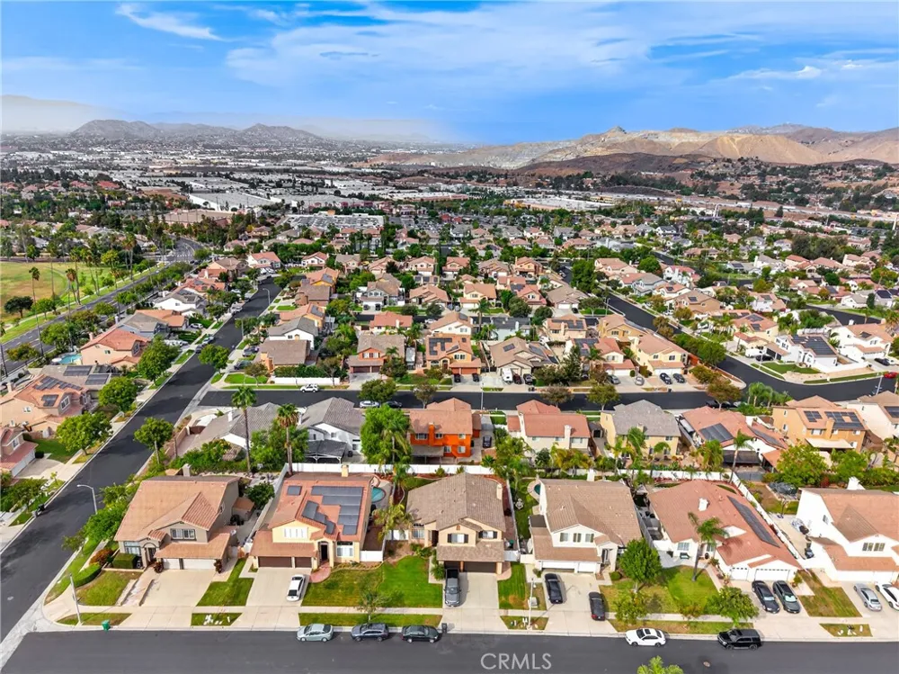 1340 Whispering Wind Corona, CA 92881