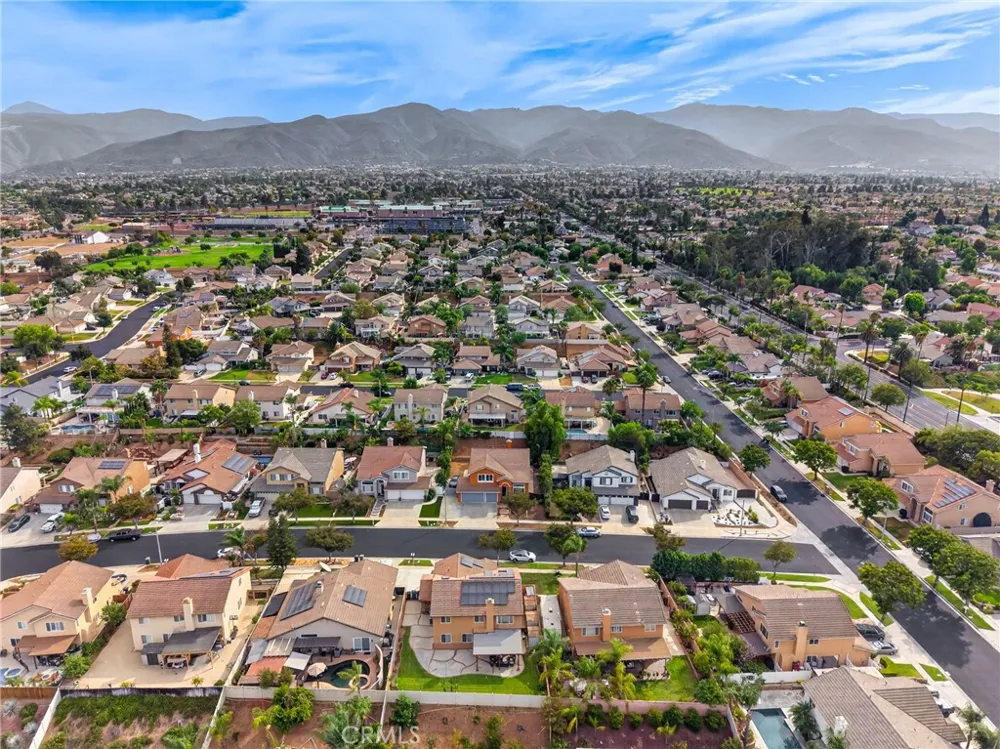 1340 Whispering Wind Corona, CA 92881