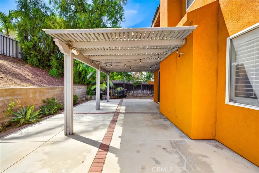 1340 Whispering Wind Corona, CA 92881