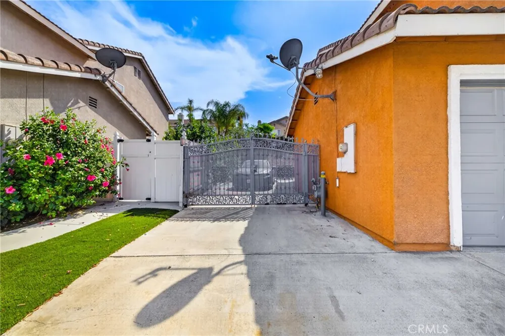1340 Whispering Wind Corona, CA 92881