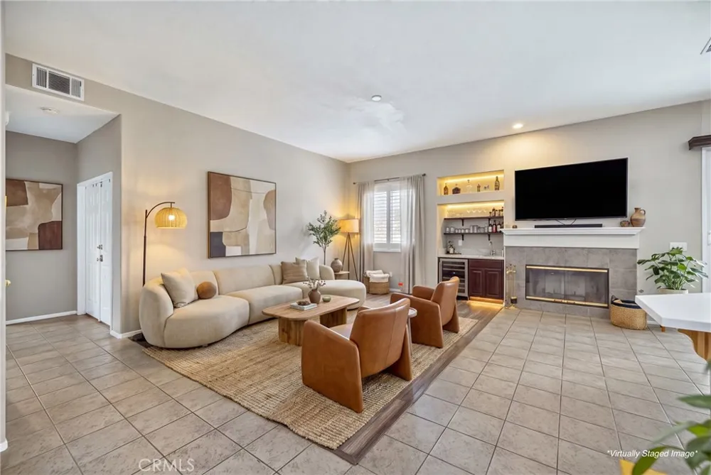 1340 Whispering Wind Corona, CA 92881