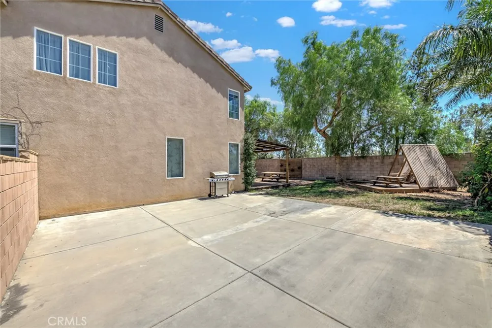 12977 Clemson Eastvale, CA 92880