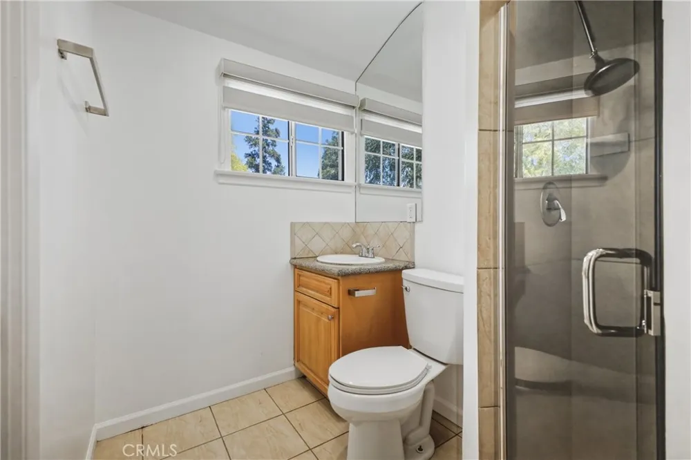 5521 Mclennan Avenue Encino, CA 91436