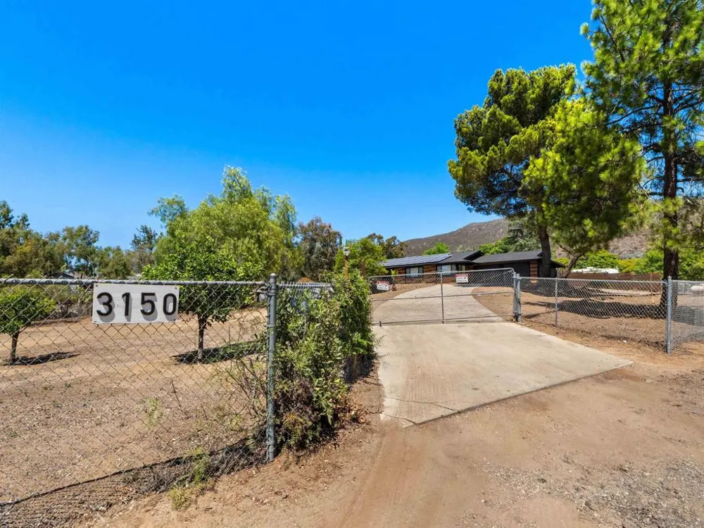 3150 Acacia Lane Alpine, CA 91901