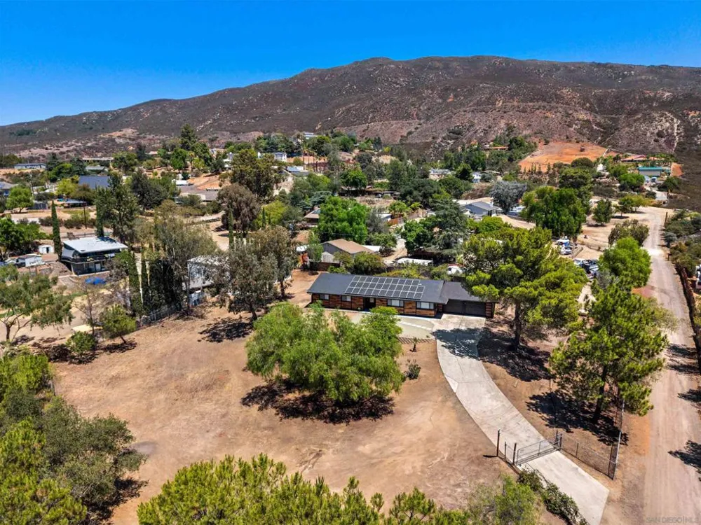 3150 Acacia Lane Alpine, CA 91901