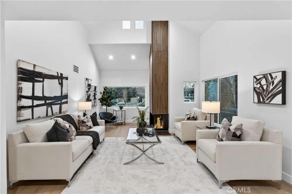 5506 Forest Cove Lane Agoura Hills, CA 90301