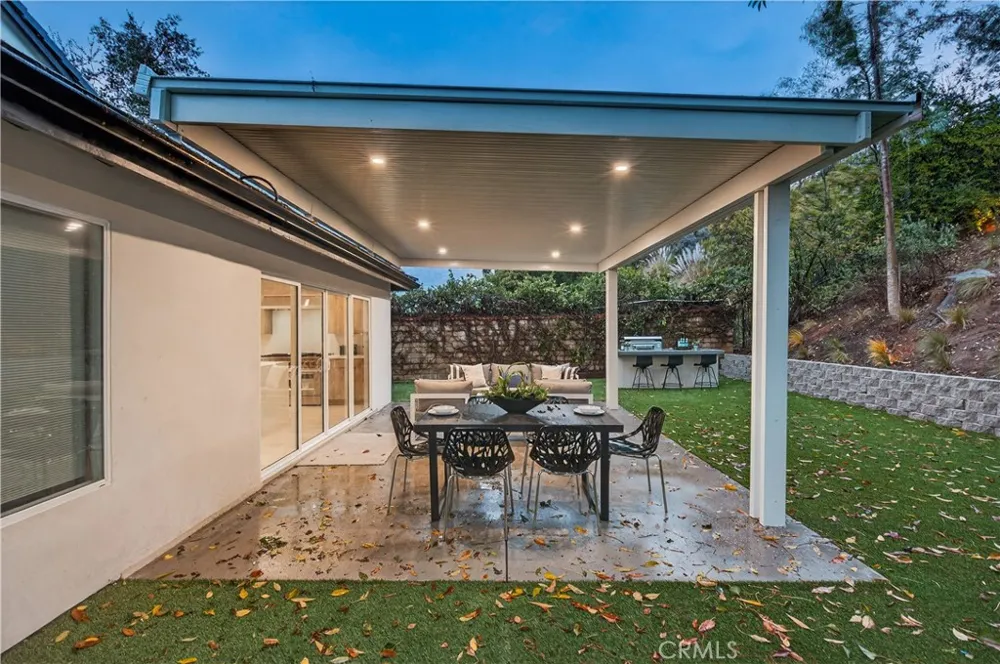 5506 Forest Cove Lane Agoura Hills, CA 90301