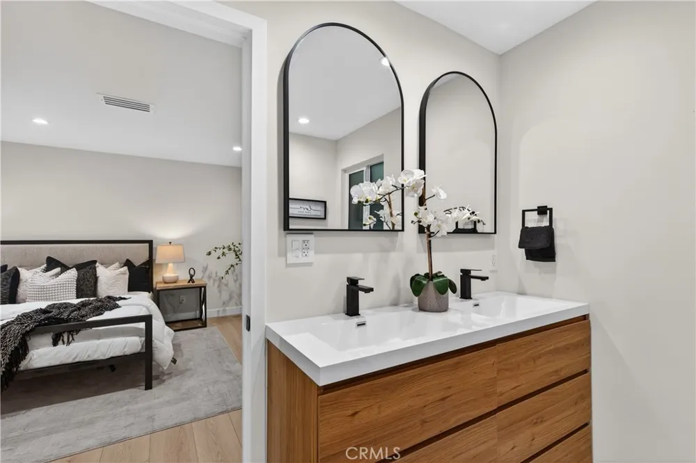 5506 Forest Cove Lane Agoura Hills, CA 90301