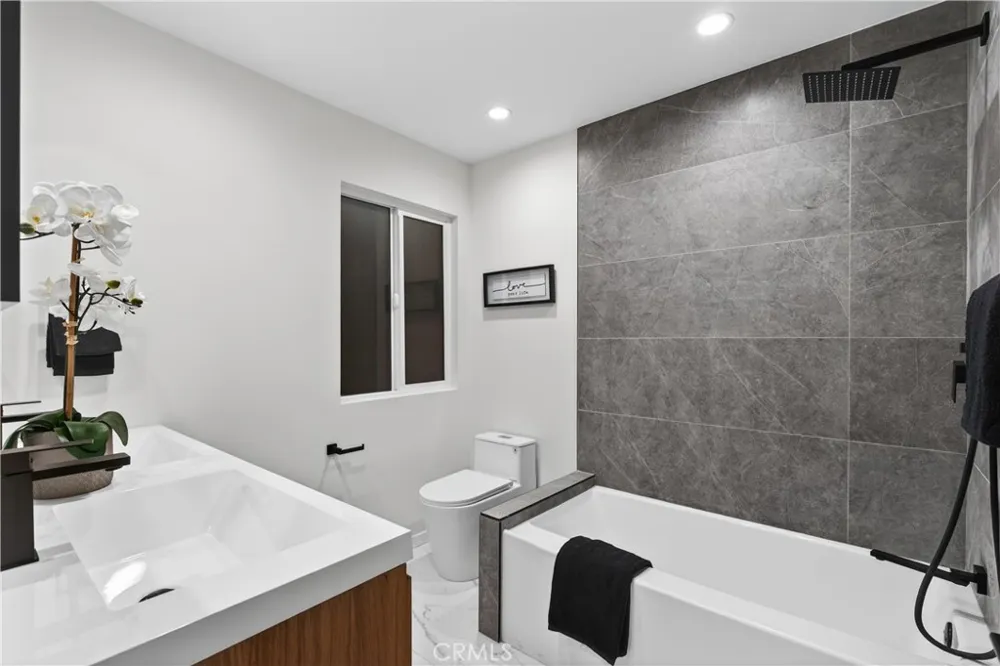 5506 Forest Cove Lane Agoura Hills, CA 90301