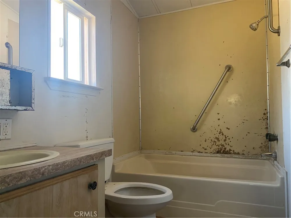 6153 James Street Clearlake, CA 95422