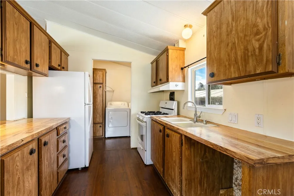 6153 James Street Clearlake, CA 95422